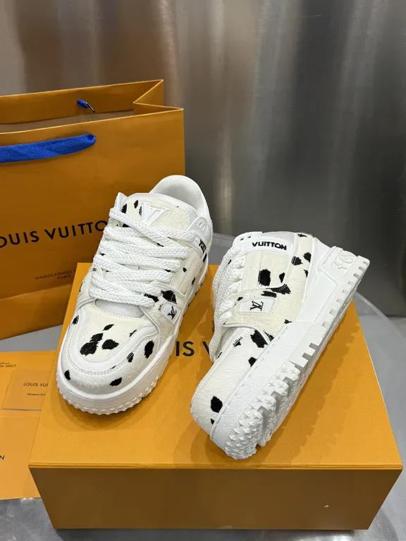 Louis Vuitton Shoe 